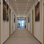 Отель Zeppelin Лаупхайм
