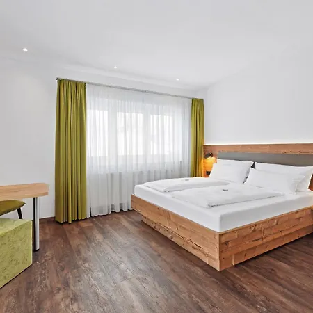 Hotel Zeppelin